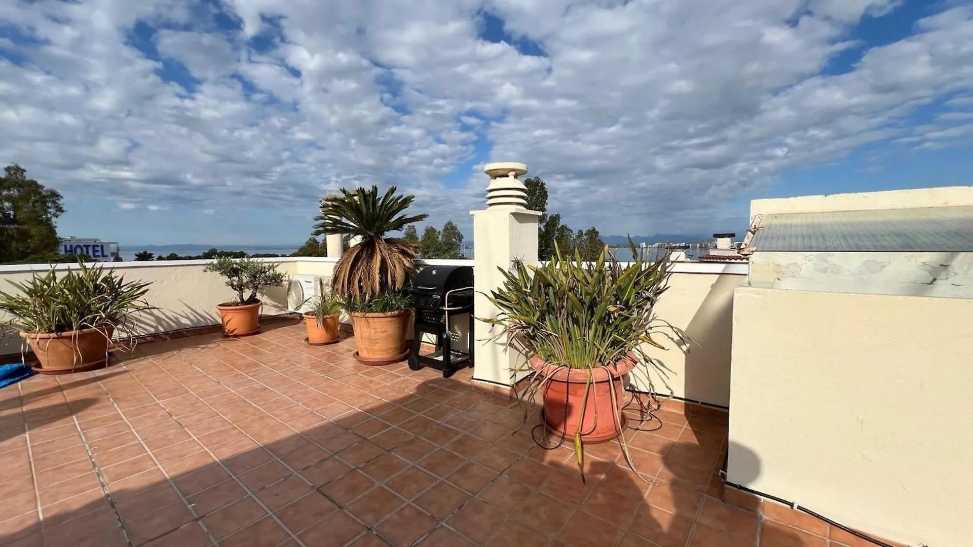 Bonito Duplex En Roses Con Vistas Al Mar Cerca De La Playa Apartment
