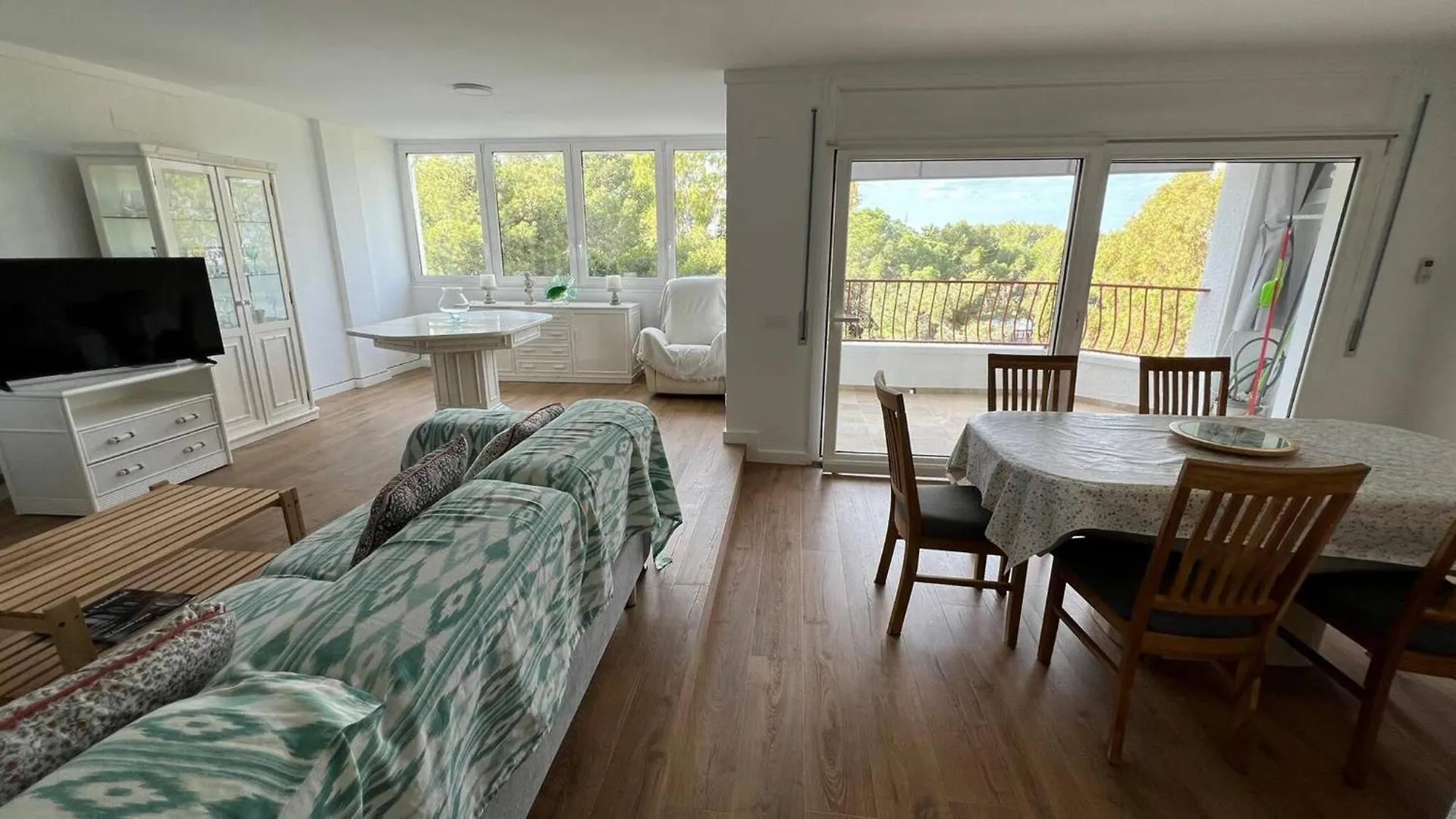 Bonito Duplex En Roses Con Vistas Al Mar Cerca De La Playa Apartment