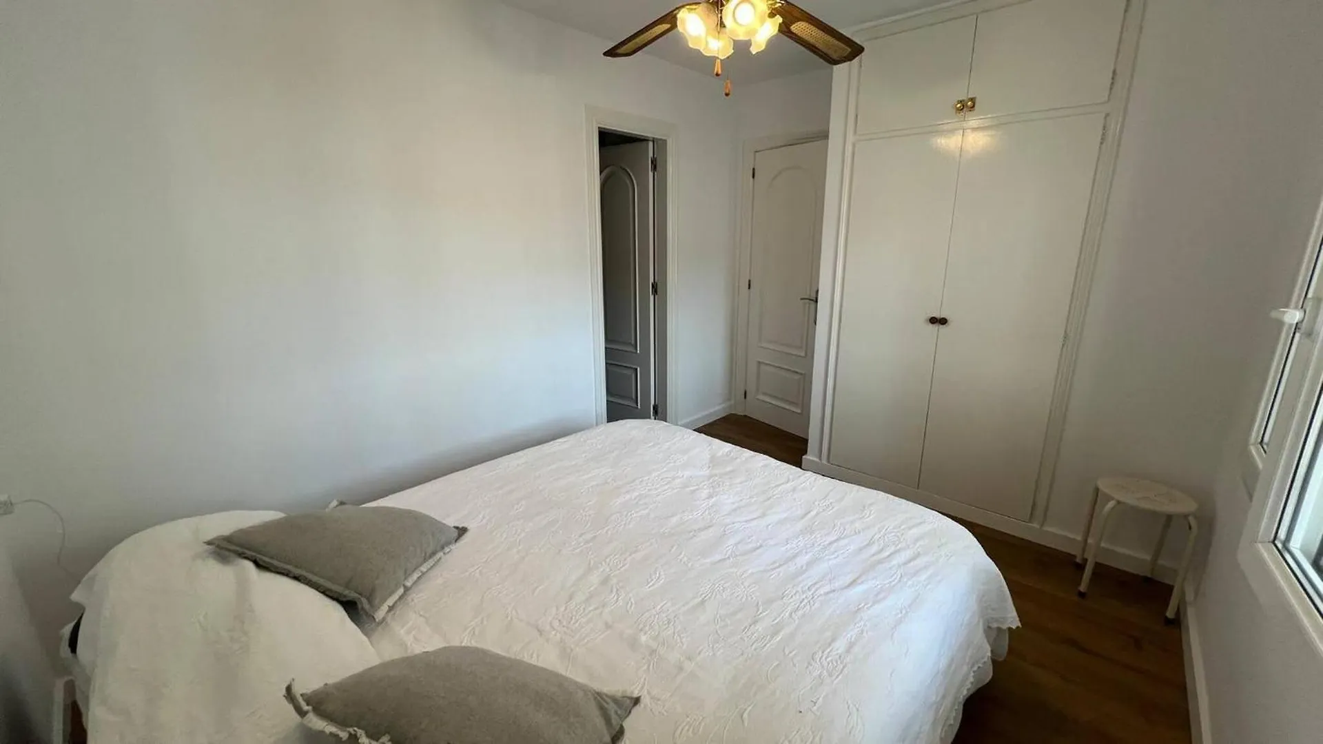 Bonito Duplex En Roses Con Vistas Al Mar Cerca De La Playa Apartment
