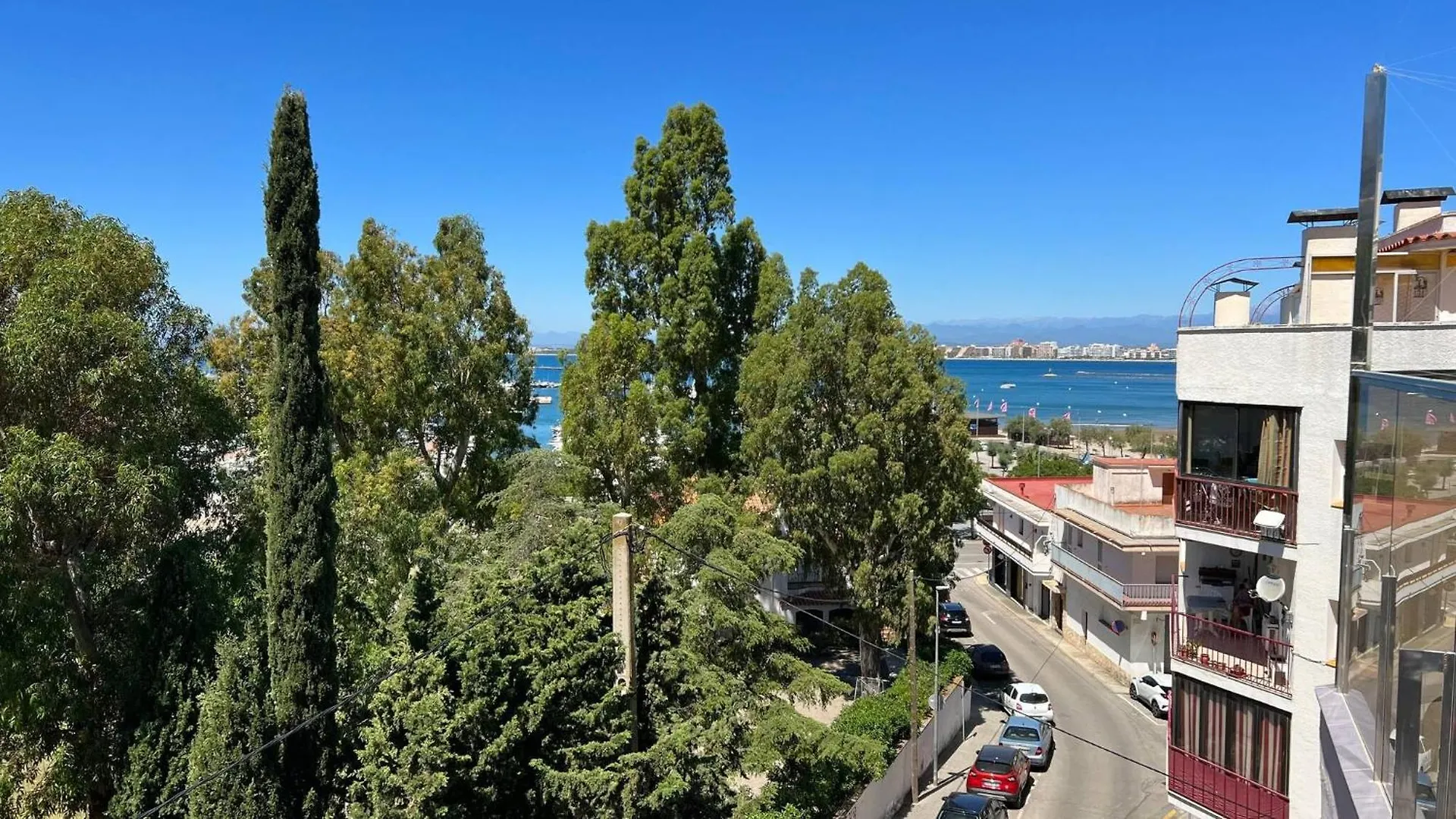 Bonito Duplex En Roses Con Vistas Al Mar Cerca De La Playa Apartment